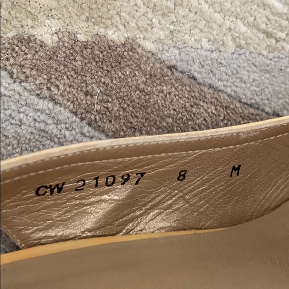 Stuart Weitzman Small heel - Picture 6 of 6